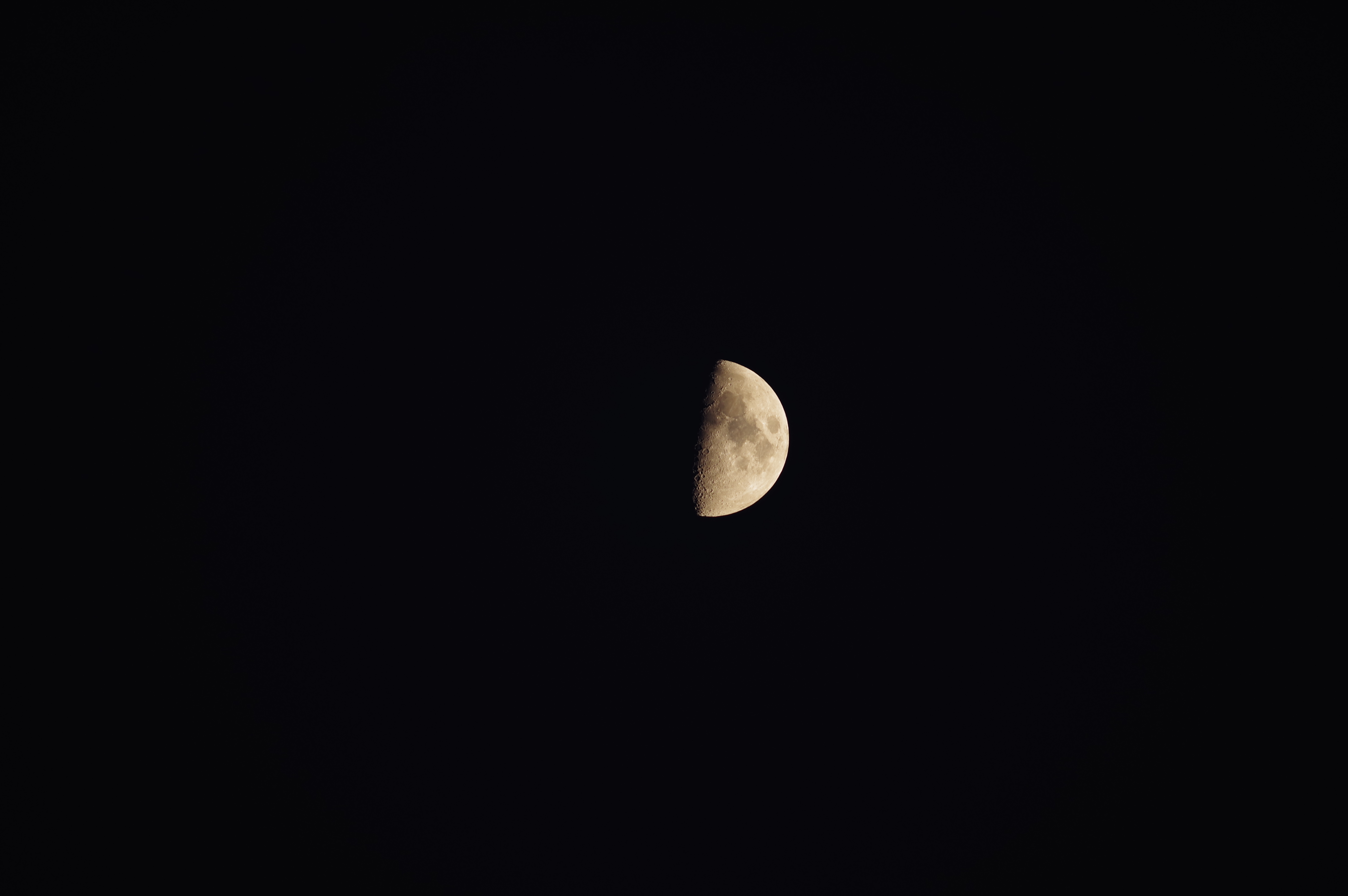 2020年8月26日の月の画像。